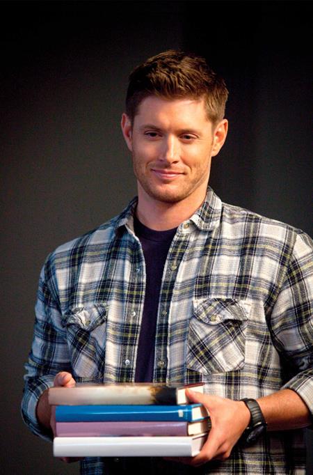 Supernatural: Dean Winchester #2 - Dynamite | Dean Limited Virgin Photo Var (Pre-Order) C41-P45