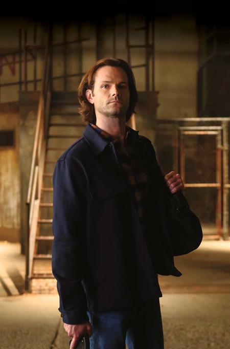 Supernatural: Sam Winchester #2 - Dynamite | Sam Limited Virgin Photo Var (Pre-Order) C41-P45