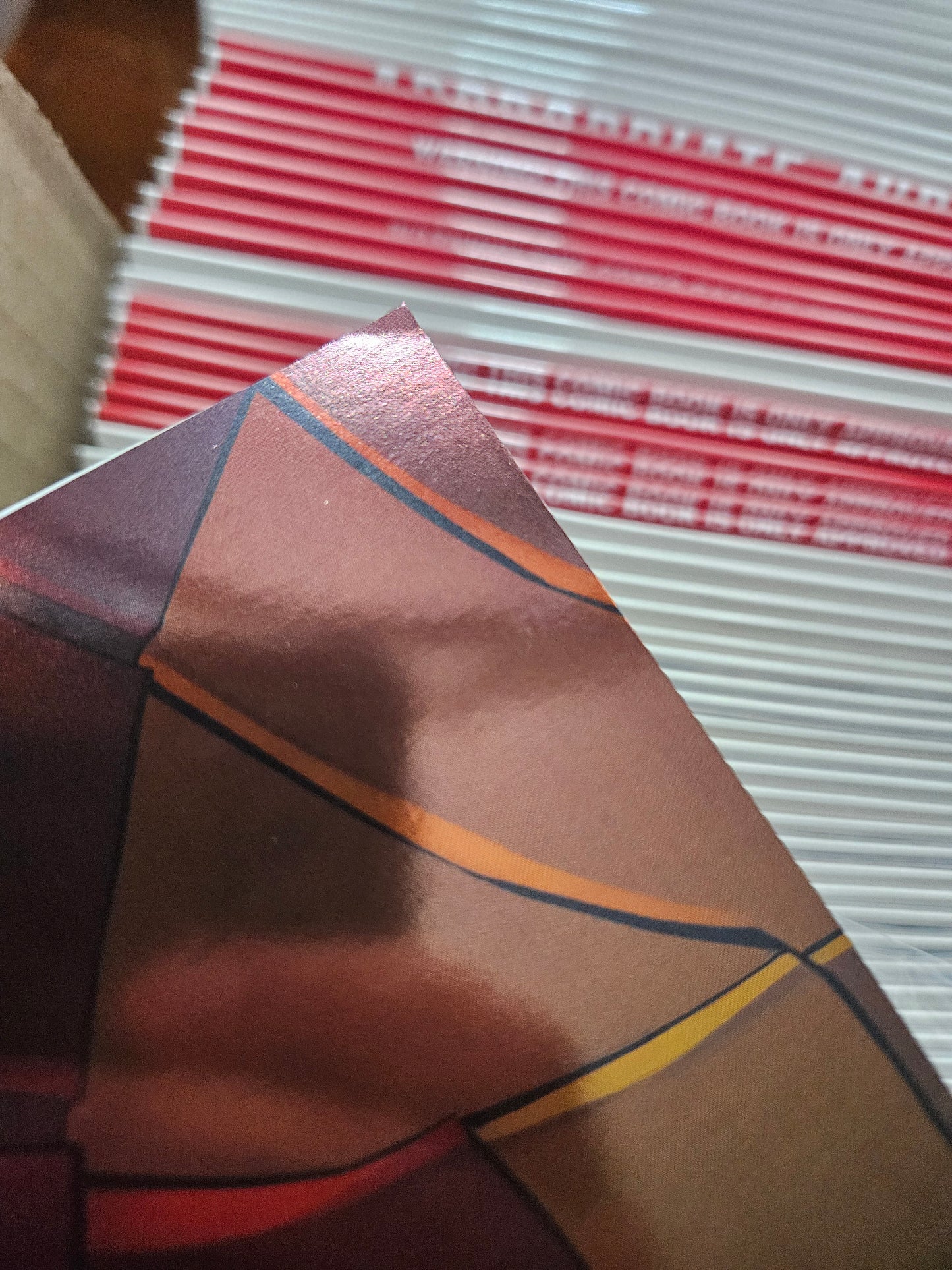 Iron Man #1 (Legacy #681) - Declan Shalvey Foil Armor Variant (Back-Issue) 001