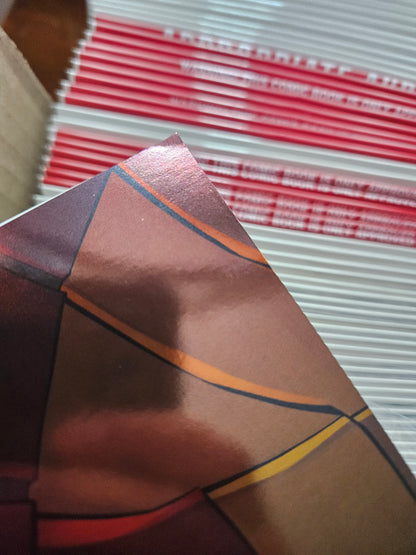 Iron Man #1 (Legacy #681) - Declan Shalvey Foil Armor Variant (Back-Issue) 001