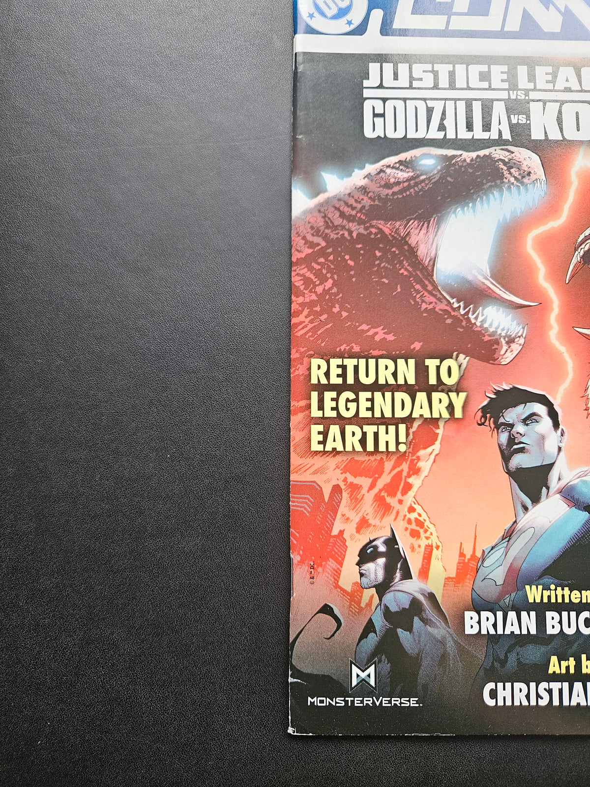 DC Connect #59 (FN) | JL vs Godzilla vs Kong 2 - April 2025 (Released) R2636